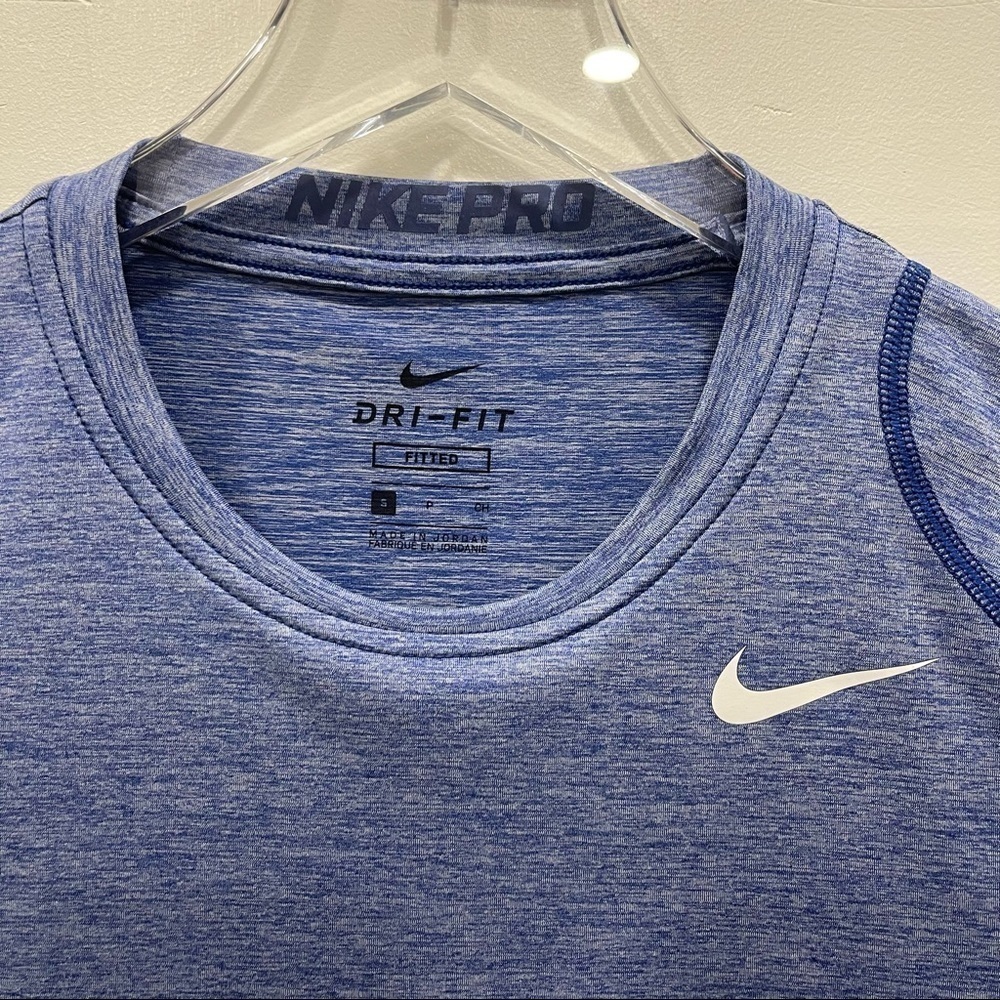 Nike Pro Men’s Dri-Fit Short Sleeve Blue Fitted Shirt Small Style 811429 - Picture 3 of 7